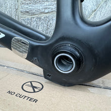 Carica l'immagine nel visualizzatore di Gallery, Specialized S-Works Venge Vias