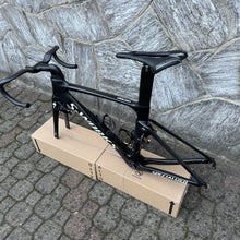 Carica l'immagine nel visualizzatore di Gallery, Specialized S-Works Venge Vias