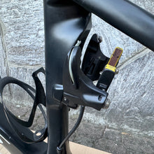 Carica l'immagine nel visualizzatore di Gallery, Specialized S-Works Venge Vias