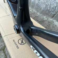 Carica l'immagine nel visualizzatore di Gallery, Specialized S-Works Venge Vias