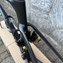 Carica l'immagine nel visualizzatore di Gallery, Specialized S-Works Venge Vias