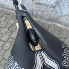 Carica l'immagine nel visualizzatore di Gallery, Specialized S-Works Venge Vias