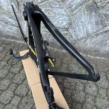 Carica l'immagine nel visualizzatore di Gallery, Specialized S-Works Venge Vias