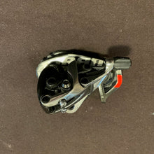Carica l'immagine nel visualizzatore di Gallery, Sram Red 22