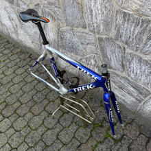 Carica l'immagine nel visualizzatore di Gallery, Trek 5200 US Postal Service