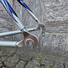 Carica l'immagine nel visualizzatore di Gallery, Trek 5200 US Postal Service