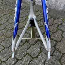 Carica l'immagine nel visualizzatore di Gallery, Trek 5200 US Postal Service