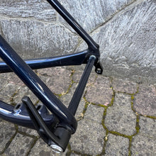 Carica l'immagine nel visualizzatore di Gallery, Trek Emonda SLR Disc