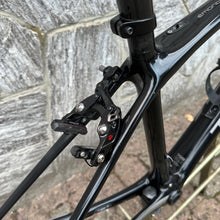 Carica l'immagine nel visualizzatore di Gallery, Trek Emonda SLR
