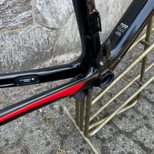 Carica l'immagine nel visualizzatore di Gallery, Trek Emonda SLR H2