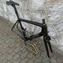 Carica l'immagine nel visualizzatore di Gallery, Trek Madone 5.9 H2