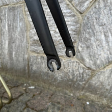 Carica l'immagine nel visualizzatore di Gallery, Trek Madone 5.9 H2