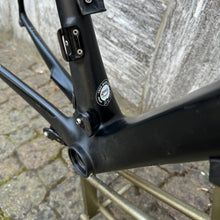 Carica l'immagine nel visualizzatore di Gallery, Trek Madone 5.9 H2