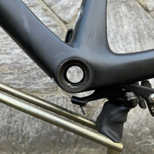 Carica l'immagine nel visualizzatore di Gallery, Trek Madone 5.9 H2