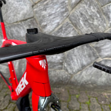 Carica l'immagine nel visualizzatore di Gallery, Trek Madone Team Issue RSL