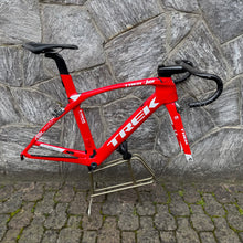 Carica l'immagine nel visualizzatore di Gallery, Trek Madone Team Issue RSL
