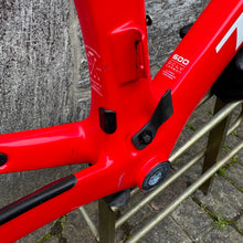 Carica l'immagine nel visualizzatore di Gallery, Trek Madone Team Issue RSL