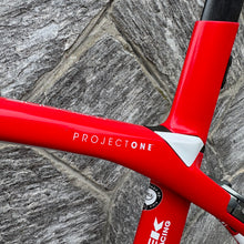 Carica l'immagine nel visualizzatore di Gallery, Trek Madone Team Issue RSL
