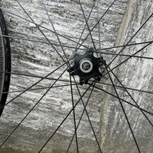 Carica l'immagine nel visualizzatore di Gallery, Zipp 202 Firecrest Disc