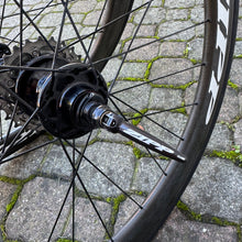 Carica l'immagine nel visualizzatore di Gallery, Zipp 404 Firecrest
