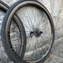 Carica l'immagine nel visualizzatore di Gallery, Bontrager Aeolus Pro 3