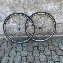 Carica l'immagine nel visualizzatore di Gallery, Campagnolo Neutron