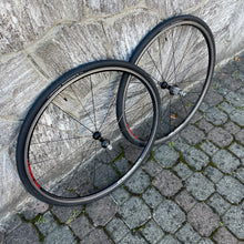 Carica l'immagine nel visualizzatore di Gallery, Campagnolo Neutron