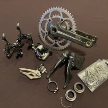 Carica l'immagine nel visualizzatore di Gallery, Campagnolo Record Titanium 10s