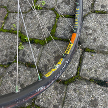 Carica l'immagine nel visualizzatore di Gallery, Mavic SUP Ceramic - HOPE hubs