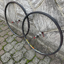 Carica l'immagine nel visualizzatore di Gallery, Mavic SUP Ceramic - HOPE hubs