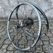 Carica l'immagine nel visualizzatore di Gallery, Shimano XTR M965