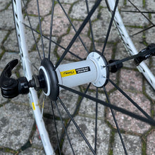 Carica l'immagine nel visualizzatore di Gallery, Mavic Ksyrium Equipe