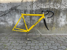 Carica l'immagine nel visualizzatore di Gallery, Mariano - Italian handmade aluminium frame