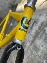 Carica l'immagine nel visualizzatore di Gallery, Mariano - Italian handmade aluminium frame