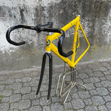 Carica l'immagine nel visualizzatore di Gallery, Mariano - Italian handmade aluminium frame
