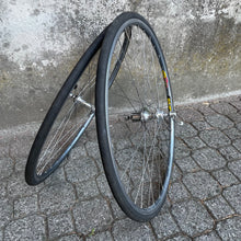 Carica l'immagine nel visualizzatore di Gallery, Mavic Sup UB Control - Campagnolo Record hubs