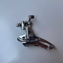 Carica l'immagine nel visualizzatore di Gallery, Campagnolo Record Titanium 10s
