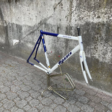 Carica l'immagine nel visualizzatore di Gallery, Rossin Revolution