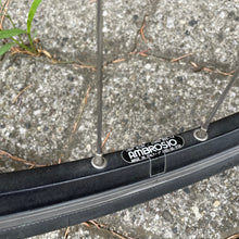 Carica l'immagine nel visualizzatore di Gallery, Colnago by Ambrosio - Campagnolo Record hubs