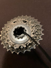 Carica l'immagine nel visualizzatore di Gallery, Shimano Dura Ace 7700