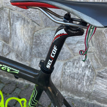 Carica l'immagine nel visualizzatore di Gallery, Wilier Izoard XL