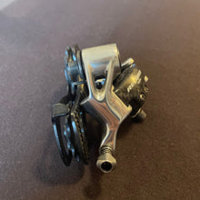 Carica l'immagine nel visualizzatore di Gallery, Campagnolo Record Titanium