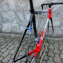 Carica l'immagine nel visualizzatore di Gallery, Colnago C40