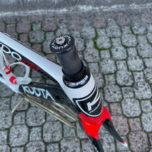Carica l'immagine nel visualizzatore di Gallery, Kuota Kredo Ultra