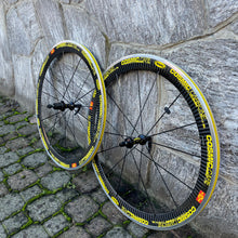 Carica l'immagine nel visualizzatore di Gallery, Mavic Cosmic Carbone SL