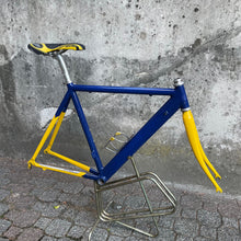 Carica l'immagine nel visualizzatore di Gallery, Narcisi by Columbus