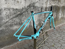 Carica l'immagine nel visualizzatore di Gallery, S-Works Tarmac SL4