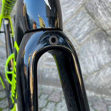 Carica l'immagine nel visualizzatore di Gallery, Specialized S-Works Tarmac SL5