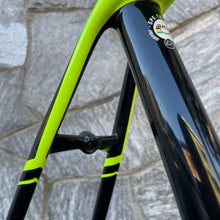 Carica l'immagine nel visualizzatore di Gallery, Specialized S-Works Tarmac SL5
