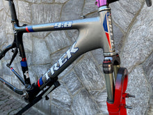 Carica l'immagine nel visualizzatore di Gallery, Trek Elite 9.8